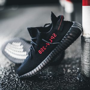 Adidas Yeezy 350 v2 Bred